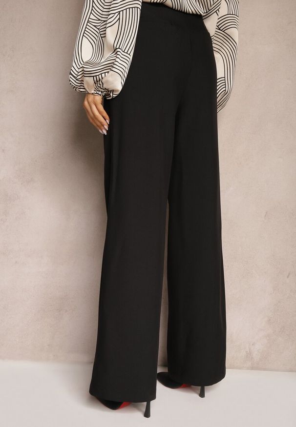 Renee - Czarne Szerokie Spodnie z Imitacją Kieszeni Garniturowe High Waist Iriniael. Stan: podwyższony. Kolor: czarny. Materiał: tkanina. Styl: klasyczny