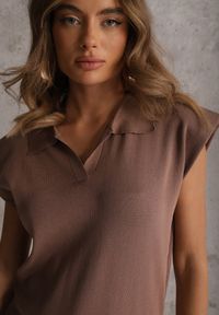 Renee - Brązowa Sweterkowa Bluzka z Wiskozy z Kołnierzykiem i Usztywnioną Linią Ramion Helite. Kolor: brązowy. Materiał: wiskoza. Styl: elegancki #5