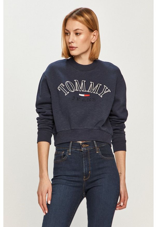 Tommy Jeans - Bluza DW0DW09792.4891. Okazja: na co dzień. Kolor: niebieski. Materiał: bawełna. Wzór: nadruk. Styl: casual