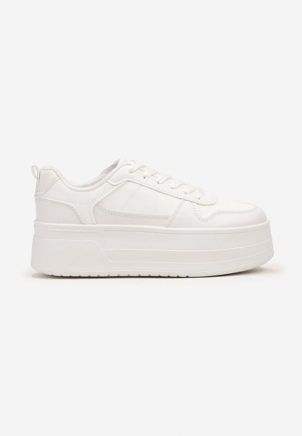 Renee - Białe Sneakersy na Wysokiej Platformie Revanisa. Okazja: na co dzień. Kolor: biały. Materiał: jeans. Obcas: na platformie