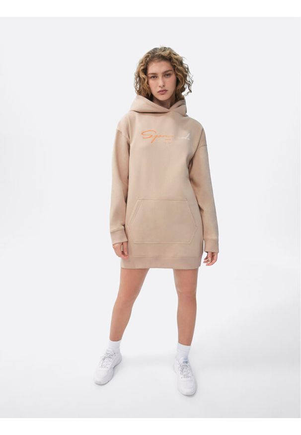 Sprandi Sukienka dzianinowa SP22-SUD011 Beżowy Relaxed Fit. Kolor: beżowy. Materiał: bawełna