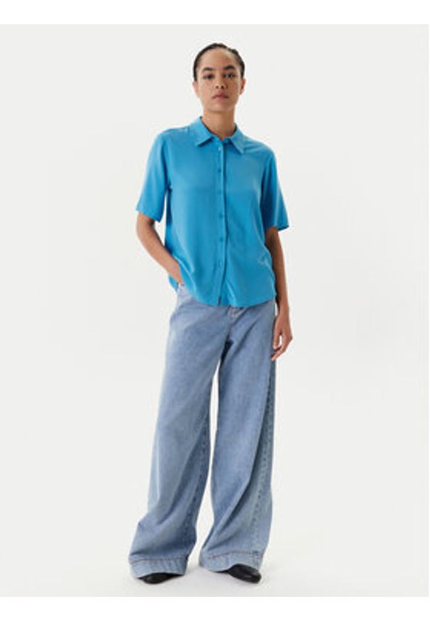 United Colors of Benetton - United Colors Of Benetton Koszula 5WPWDQ0B1 Niebieski Regular Fit. Kolor: niebieski. Materiał: wiskoza