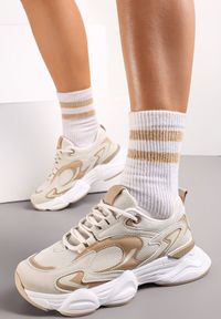 Renee - Beżowe Sneakersy Sznurowane na Grubej Podeszwie Cileite. Kolor: beżowy. Materiał: materiał. Szerokość cholewki: normalna. Wzór: aplikacja #1