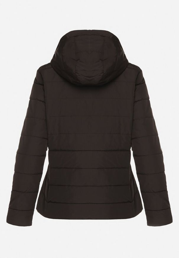 Born2be - Czarna Przejściowa Kurtka z Pikowanymi Przeszyciami i Odpinanym Kapturem Olunea. Okazja: na co dzień, na spacer. Kolor: czarny. Materiał: poliester, jeans. Styl: casual, elegancki