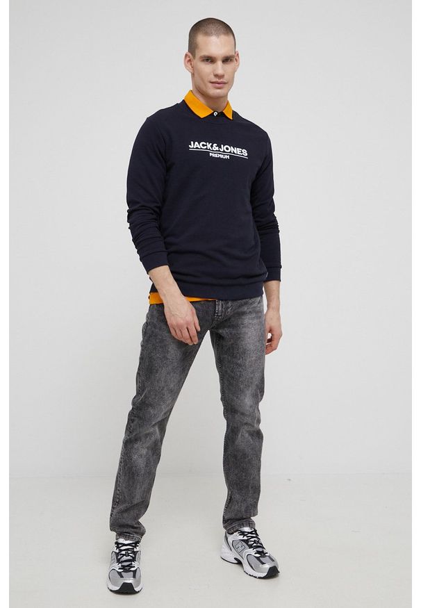 Premium by Jack&Jones bluza męska kolor granatowy z aplikacją. Okazja: na co dzień. Kolor: niebieski. Wzór: aplikacja. Styl: casual