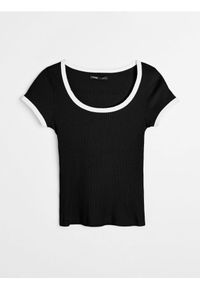 Sinsay - Prążkowana koszulka z kontrastową lamówką - czarny. Kolor: czarny. Materiał: prążkowany #1