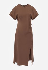 Born2be - Brązowa Sukienka o Rozkloszowanym Kroju z Marszczeniem i Rozcięciem Zinnariae. Okazja: na co dzień. Kolor: brązowy. Materiał: jeans. Styl: casual #7