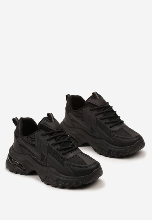 Born2be - Czarne Sznurowane Sneakersy na Grubej Podeszwie z Przeszyciami Vleni. Okazja: na co dzień. Kolor: czarny. Materiał: jeans