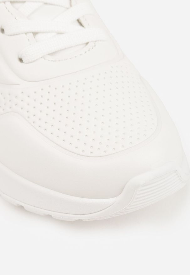 Born2be - Białe Sneakersy na Grubej Podesziwe Ozdobione Przezroczystą Wstawką Riosanna. Okazja: na spacer, na co dzień. Kolor: biały. Materiał: jeans. Wzór: aplikacja. Sport: turystyka piesza