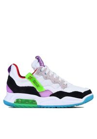 Buty do chodzenia męskie Nike Air Jordan Ma2 Greatest Gift. Kolor: biały. Materiał: materiał, syntetyk. Szerokość cholewki: normalna. Model: Nike Air Jordan. Sport: turystyka piesza