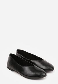 Born2be - Czarne Minimalistyczne Balerinki z Okrągłym Noskiem Katara. Okazja: na co dzień, na spotkanie biznesowe, do pracy. Nosek buta: okrągły. Kolor: czarny. Materiał: jeans. Wzór: gładki. Styl: casual, biznesowy, elegancki #7