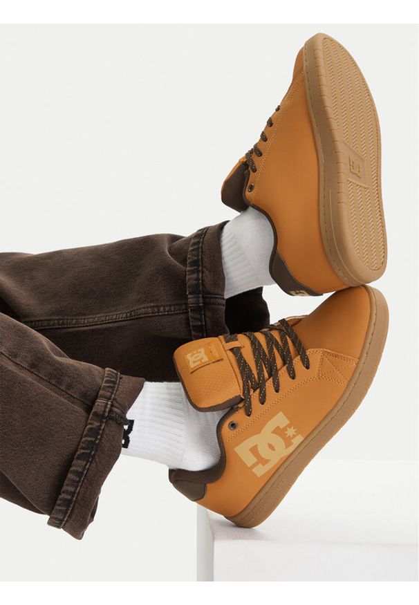 DC Shoes Sneakersy CEO-GAVELER WNT DC03268210 Brązowy. Kolor: brązowy. Materiał: skóra, nubuk