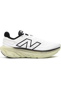 Buty do biegania damskie New Balance Fresh Foam 1080 v13 W1080LAD – białe. Okazja: na co dzień. Kolor: biały. Materiał: materiał. Szerokość cholewki: normalna. Sport: fitness, bieganie