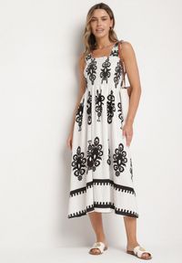 Born2be - Biała Wiskozowa Sukienka o Rozkloszowanym Kroju w Ornamentny Wzór Adoxie. Okazja: na spacer, na co dzień. Kolor: biały. Materiał: wiskoza. Długość rękawa: na ramiączkach. Typ sukienki: proste, rozkloszowane. Styl: casual, klasyczny #4