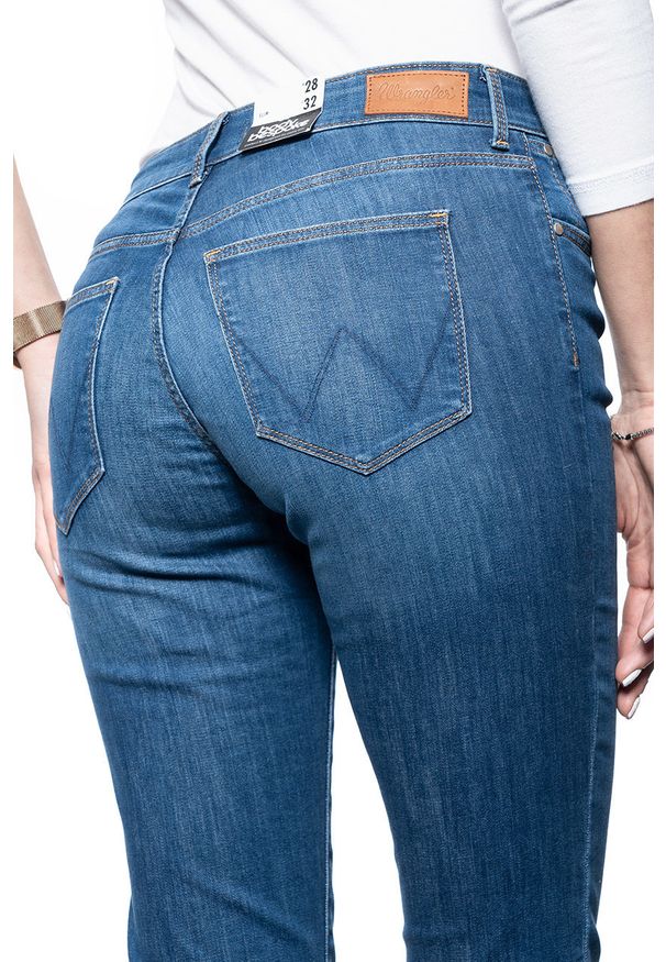Wrangler - SPODNIE DAMSKIE WRANGLER SLIM DARK FEATHER W28LJI14S 112128395