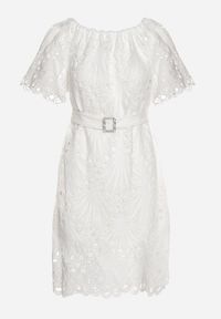 Born2be - Biała Ażurowa Sukienka z Bawełną i Paskiem z Klamrą Mimixa. Okazja: na co dzień. Kolor: biały. Materiał: bawełna. Długość rękawa: krótki rękaw. Wzór: ażurowy. Typ sukienki: proste. Styl: casual, klasyczny #2