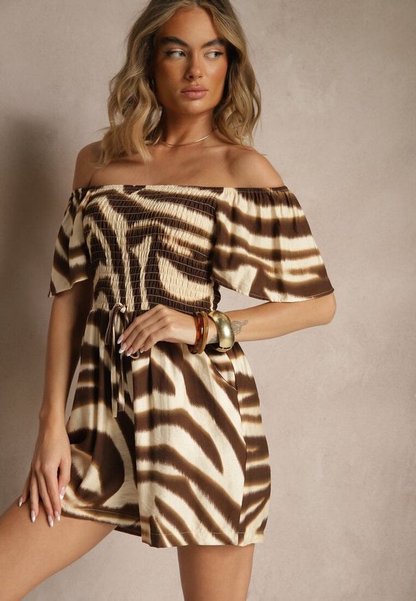 Renee - Brązowy Kombinezon z Wiskozy w Abstrakcyjny Wzór Filisena. Kolor: brązowy. Materiał: wiskoza. Styl: elegancki