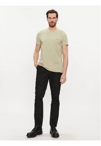 Calvin Klein T-Shirt K10K112724 Beżowy Slim Fit. Kolor: beżowy. Materiał: bawełna #5