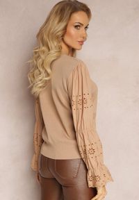 Renee - Beżowy Sweter z Ozdobnym Haftem i Ażurowym Rękawem Anulika. Kolor: beżowy. Materiał: wiskoza. Wzór: ażurowy, haft. Sezon: zima, jesień #5