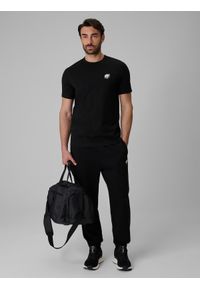 4f - 4F T-shirt regular gładki męski - czarny M. Okazja: na co dzień, na spacer. Kolor: czarny. Materiał: materiał. Wzór: gładki. Styl: casual #2