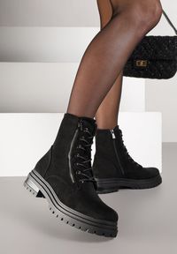 Born2be - Czarne Botki Typu Workery z Metalicznym Suwakiem Clatina. Okazja: na co dzień. Kolor: czarny. Materiał: skóra. Styl: casual