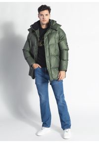 Rains - Kurtka zimowa unisex zielona RAINS BOXY PUFFER PARKA. Okazja: na co dzień. Typ kołnierza: kołnierzyk stójkowy. Kolor: zielony. Materiał: polar, tkanina, puch, nylon, poliester. Sezon: zima. Styl: casual #2