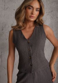 Renee - Szary Komplet z Teksturowanej Tkaniny Kamizelka i Spodnie z Gumką w Pasie Tharin. Kolor: szary. Materiał: tkanina #5