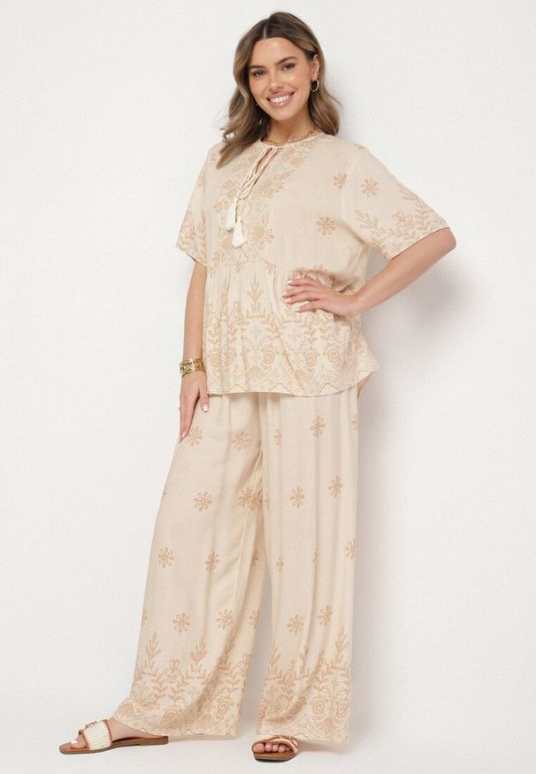 Born2be - Beżowy Wiskozowy Komplet Bluzka z Wiązaniem i Spodnie Lunavelia. Kolor: beżowy. Materiał: wiskoza