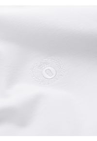 Ombre Clothing - Jednokolorowa koszulka męska polo BASIC z dzianiny pique - biała V4. Okazja: na co dzień. Typ kołnierza: polo. Kolor: biały. Materiał: dzianina. Wzór: haft, aplikacja, jednolity. Styl: sportowy, wizytowy, casual #3