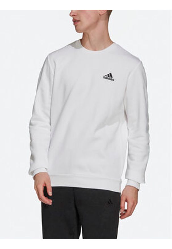 Adidas - adidas Bluza Essentials H12220 Biały Regular Fit. Kolor: biały. Materiał: bawełna