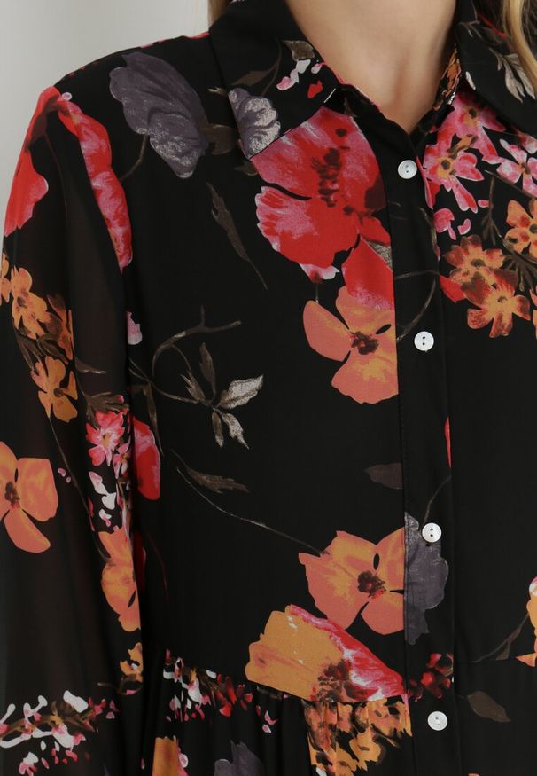 Born2be - Czarna Sukienka Doreris. Okazja: na co dzień. Kolor: czarny. Materiał: tkanina. Wzór: kolorowy, kwiaty. Typ sukienki: proste, koszulowe. Styl: klasyczny, casual. Długość: maxi