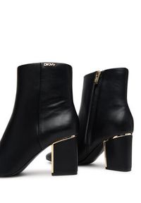 DKNY Botki Cianna K3570036 Czarny. Kolor: czarny. Materiał: skóra #3