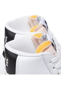 Nike Sneakersy W Blazer Mid '77 Next Nature DO1344 101 Biały. Kolor: biały. Materiał: skóra #4