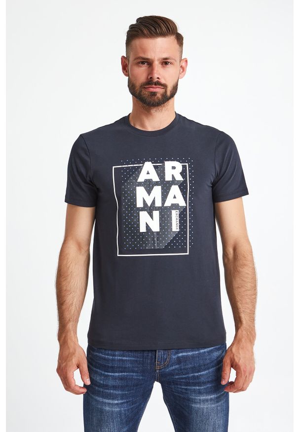Armani Exchange - T-SHIRT ARMANI EXCHANGE. Materiał: bawełna. Długość rękawa: krótki rękaw. Długość: krótkie. Wzór: nadruk