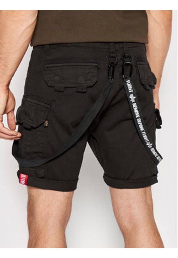Alpha Industries Szorty materiałowe Utility 116213 Czarny Regular Fit. Kolor: czarny. Materiał: bawełna