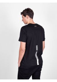 Les Hommes T-shirt "Contemporary" | LJT208-700P | Contemporary Elegance | Mężczyzna | Czarny. Okazja: na co dzień. Kolor: czarny. Materiał: bawełna. Wzór: nadruk. Styl: casual #3
