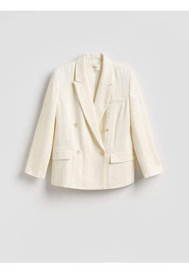 Reserved - Dwurzędowa marynarka z wiskozą - biały. Kolor: biały. Materiał: wiskoza