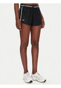 Under Armour Szorty sportowe Tech™ Play Up 1389882 Czarny Regular Fit. Kolor: czarny. Materiał: syntetyk #1