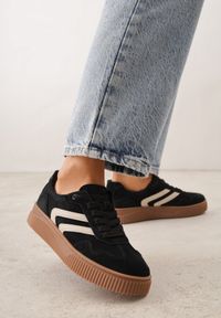 Born2be - Czarne Zamszowe Sneakersy w Stylu Kultowych Tenisówek ze Skórzaną Wkładką Berosele. Okazja: na co dzień. Kolor: czarny. Materiał: zamsz, skóra #3