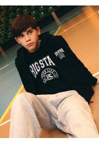 Big-Star - Koszulka chłopięca z nadrukiem czarna Mauter 906. Okazja: na co dzień, na uczelnię. Kolor: czarny. Materiał: dzianina, jeans, dresówka. Wzór: nadruk. Styl: casual, klasyczny, młodzieżowy #2