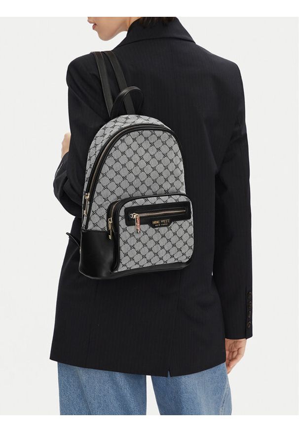 Nine West Plecak CEO-OLIVIA-I-B24334 Czarny. Kolor: czarny. Materiał: materiał