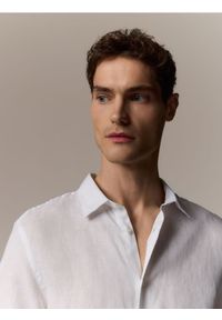 Reserved - Lniana koszula slim fit - biały. Kolor: biały. Materiał: len