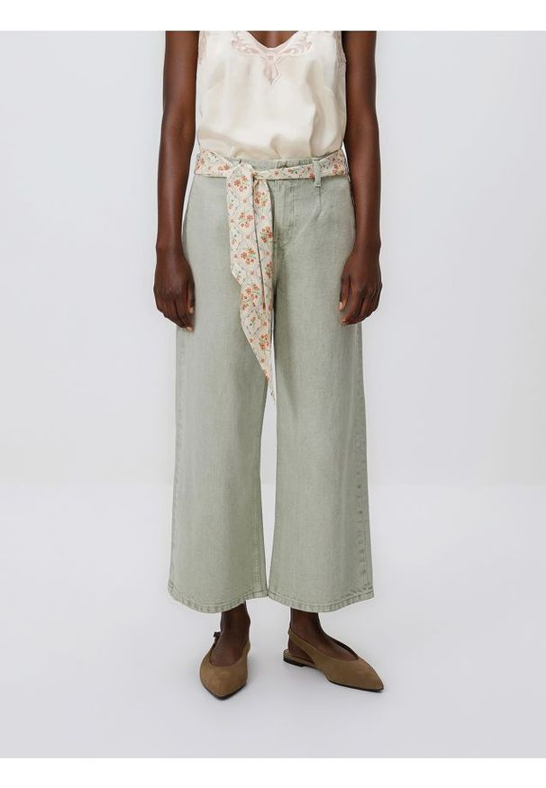 Reserved - Jeansy culotte z chustką - zielony. Kolor: zielony