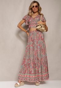 Renee - Różowy Wiskozowy Komplet 2-Częściowy w Print Paisley Długa Spódnica i Kopertowy Top Aeodosia. Kolor: różowy. Materiał: wiskoza. Wzór: paisley, nadruk