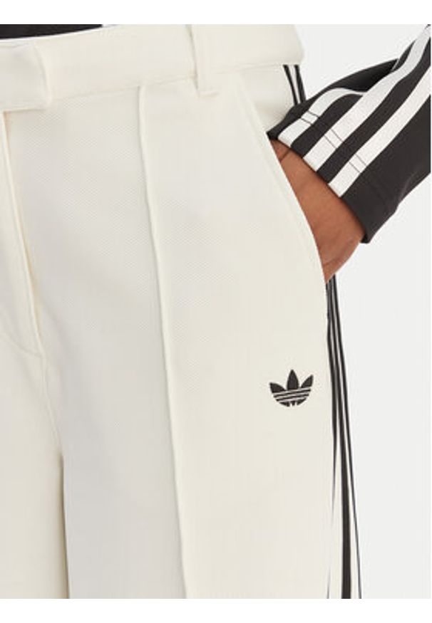 Adidas - adidas Spodnie materiałowe Sport Tailored KC9089 Biały Wide Leg. Kolor: biały. Materiał: syntetyk. Styl: sportowy