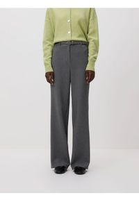 Reserved - Spodnie z paskiem - jasnoszary. Kolor: szary. Materiał: wiskoza, tkanina. Wzór: gładki #1