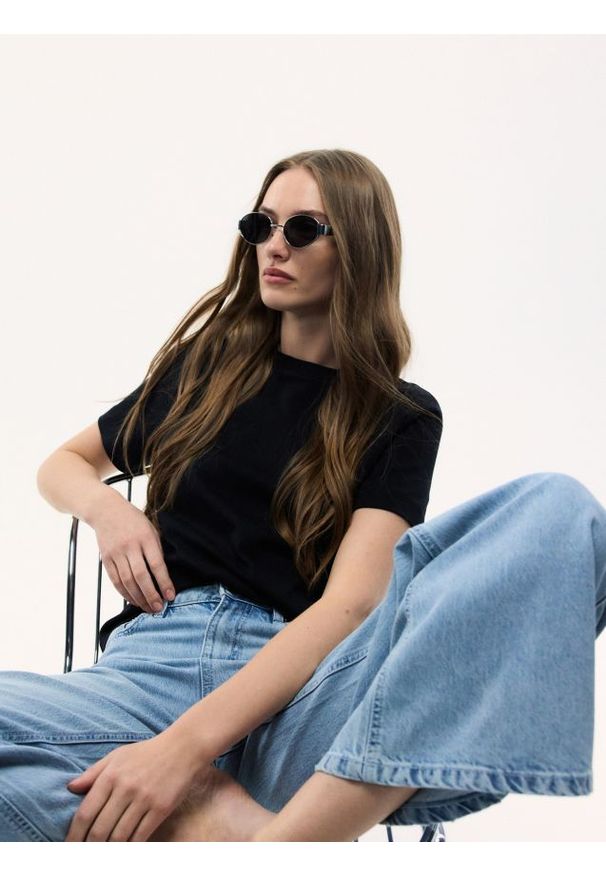 Reserved - T-shirt z bawełny merceryzowanej - czarny. Kolor: czarny. Materiał: bawełna