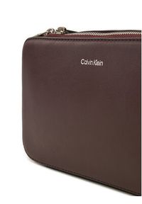 Calvin Klein Saszetka Ck Sleek Camera Bag K50K512750 Brązowy. Kolor: brązowy. Materiał: skóra