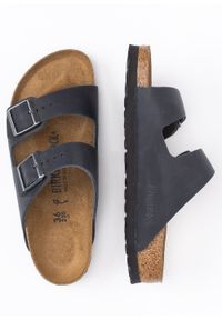 Birkenstock - Klapki damskie BIRKENSTOCK ARIZONA LEOI. Okazja: na co dzień, na spacer, do pracy. Kolor: czarny. Styl: casual