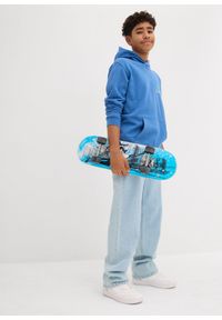 bonprix - Bluza z kapturem i nadrukiem na plecach z czystej bawełny organicznej. Typ kołnierza: kaptur. Kolor: niebieski. Materiał: bawełna. Wzór: nadruk #2